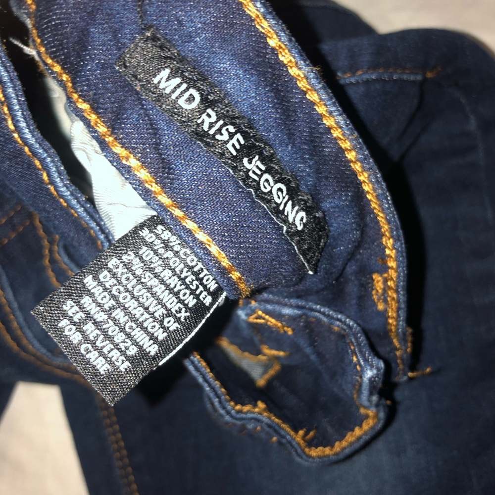 Rue21 Mid Rise Jegging - Picture 4 of 4